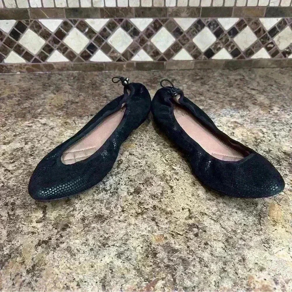 Vince Camuto Black Quilted Ballet Flats with Bow - Picture 5 of 8